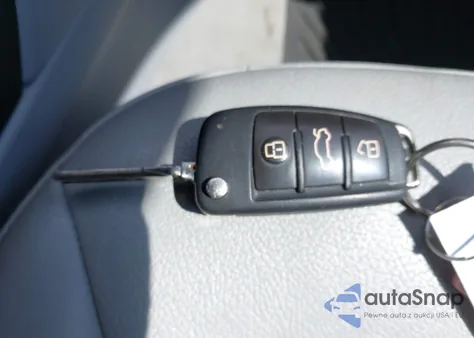 2015 Audi A3 2.0T Premium z USA, uszkodzony, nr VIN WAUBFGFF8F1040760